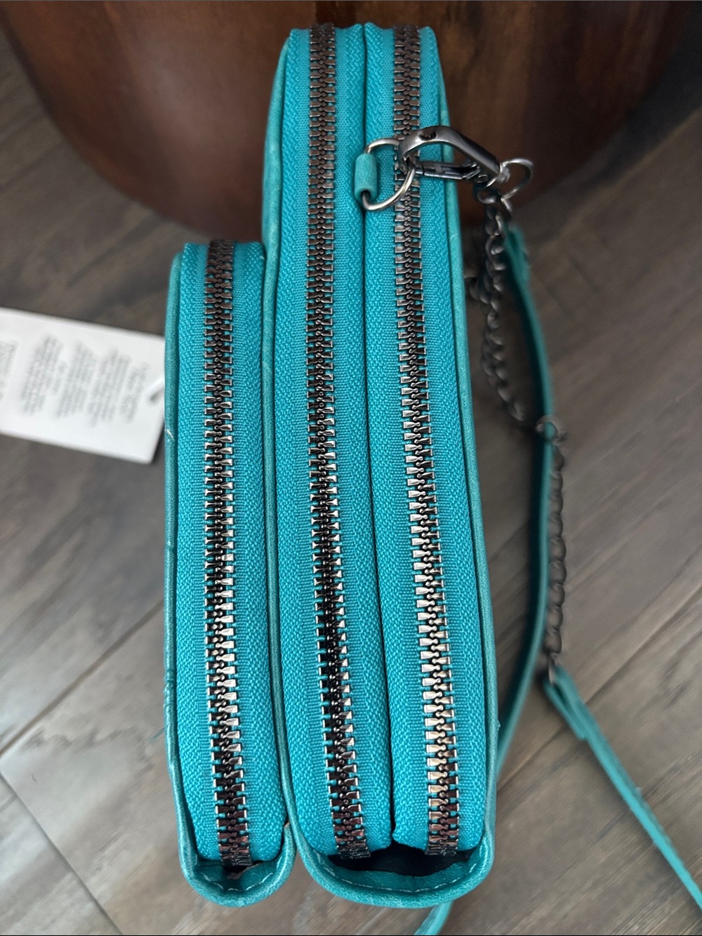 Alyssa Crossbody PU Leather,embossed floral,3 zip compart,phone,removable strap - Picture 7 of 11